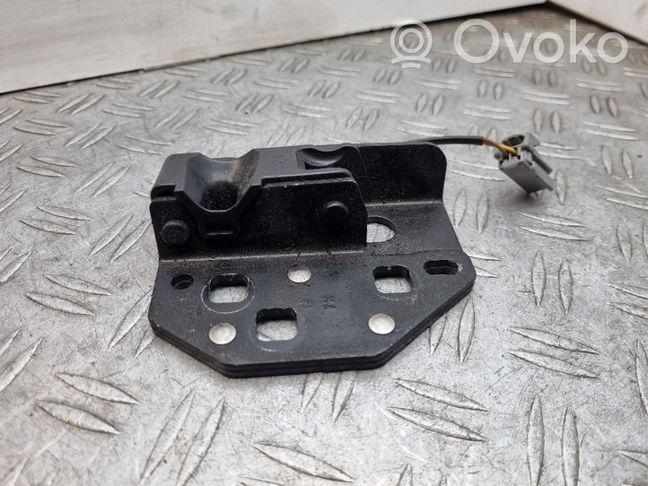 Ford Focus Avattavan katon lukituksen vastakappale 9410094C07