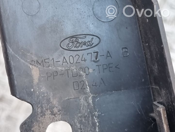 Ford Focus Panel wykończeniowy błotnika 8M51A02477AB