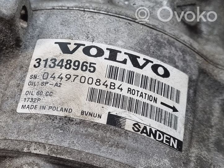 Volvo V40 Ilmastointilaitteen kompressorin pumppu (A/C) 31348965