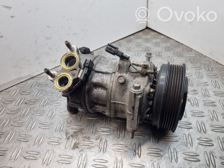 Volvo V40 Air conditioning (A/C) compressor (pump) 31348965