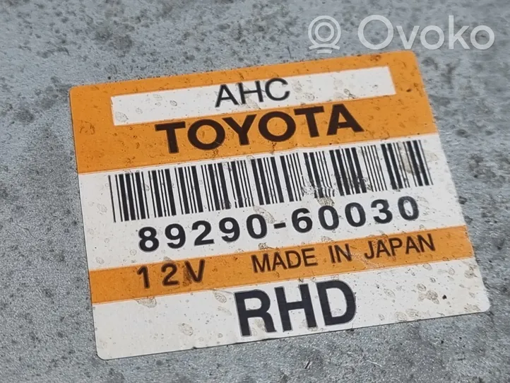 Toyota Land Cruiser (J100) Ohjaustehostimen ohjainlaite/moduuli 8929060030