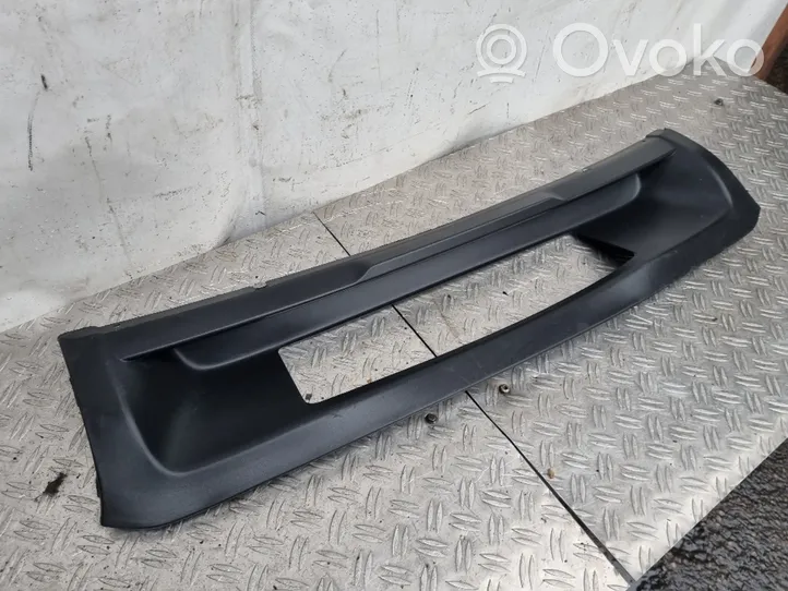 Porsche Cayenne (92A) Rivestimento della parte inferiore del paraurti posteriore 7P5807834N