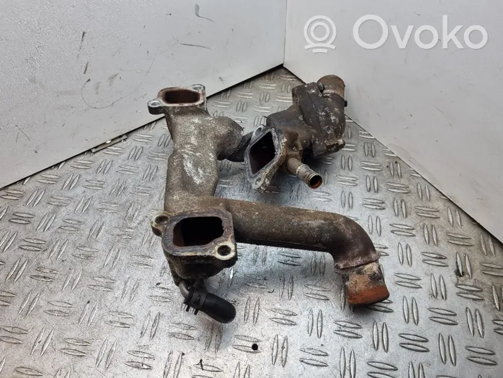 Toyota Land Cruiser (J100) Termostat / Obudowa termostatu 