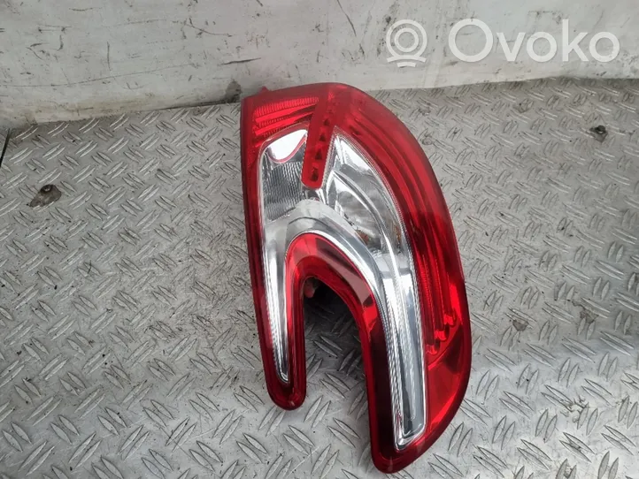 Peugeot 208 Lampa tylna 9672628380