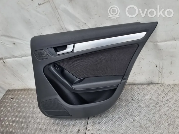 Audi A4 S4 B8 8K Rivestimento del pannello della portiera posteriore 8K0867306