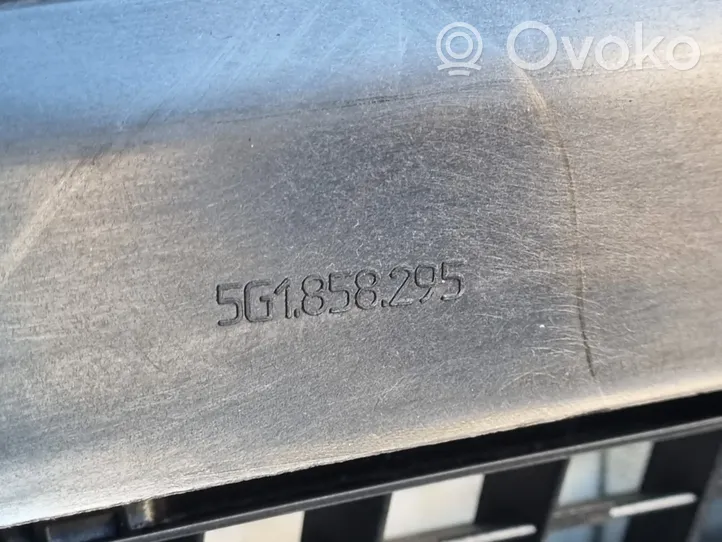 Volkswagen Golf VII Панель 5G1858295