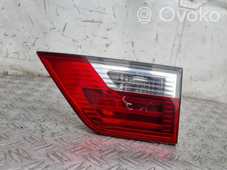 BMW X3 E83 Luci posteriori del portellone del bagagliaio 7162214