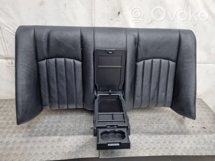 Mercedes-Benz CLS C219 Asiento trasero A2199200116