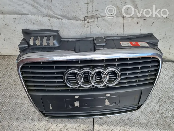 Audi A4 S4 B7 8E 8H Front bumper upper radiator grill 8E0853651Q