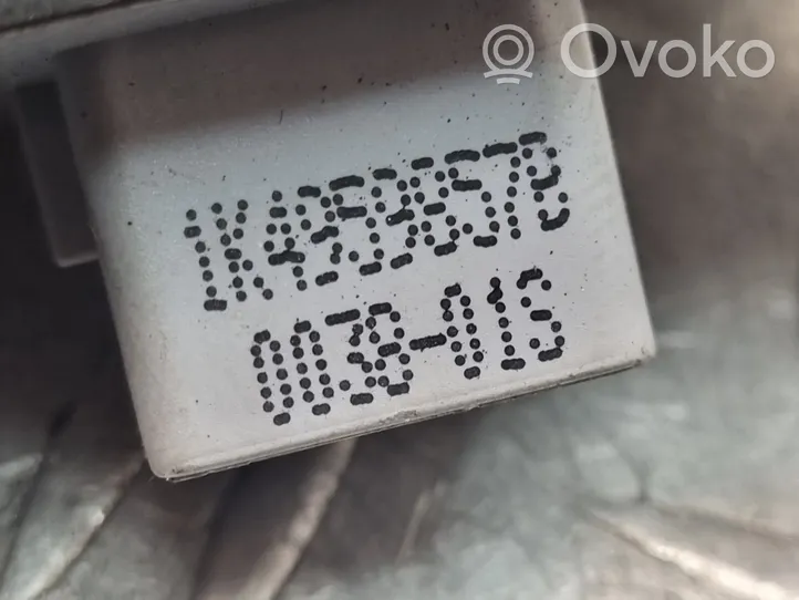 Volkswagen PASSAT CC Sähkötoimisen ikkunan ohjauskytkin 1K4959857B