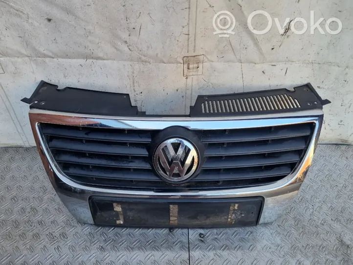 Volkswagen PASSAT B6 Front bumper upper radiator grill 3C0853651B