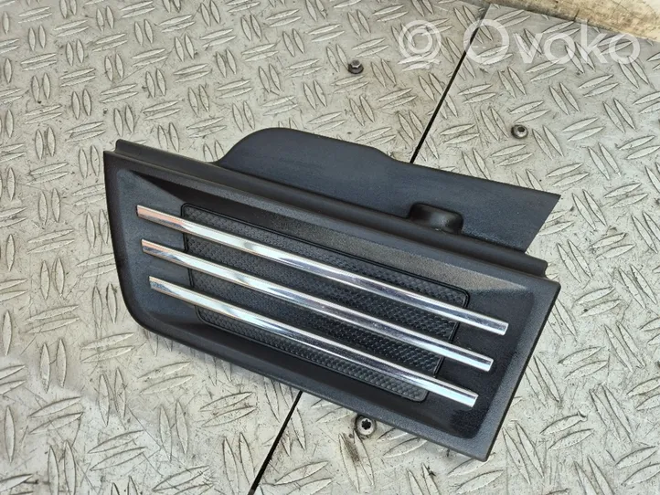 Dodge Nitro Grill / Wlot powietrza błotnika przedniego 55157165AC