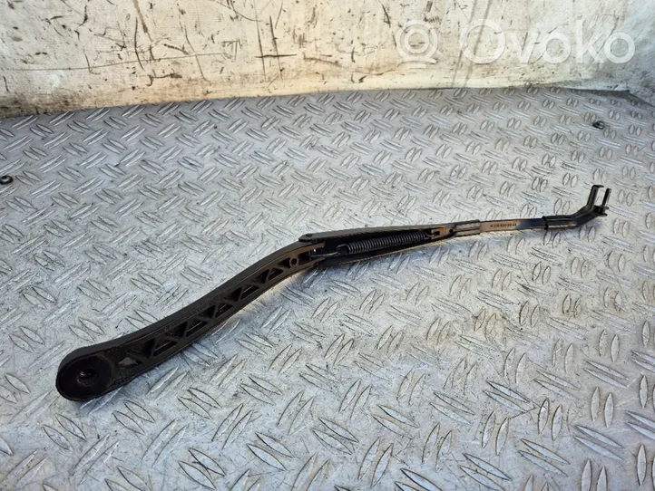 Mercedes-Benz CLS C218 X218 Front wiper blade arm A2188200044