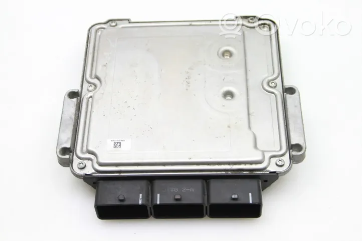 Citroen C-Crosser Calculateur moteur ECU 9666913680