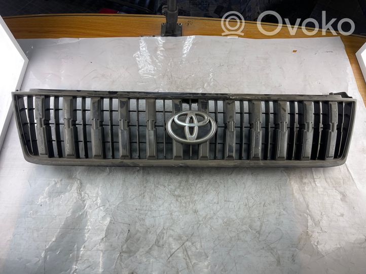 Toyota Land Cruiser (HDJ90) Верхняя решётка 5310060100