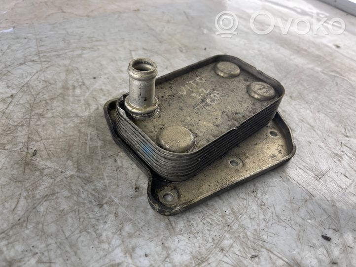 Mercedes-Benz Vito Viano W638 Radiatore dell’olio del motore 6121880101