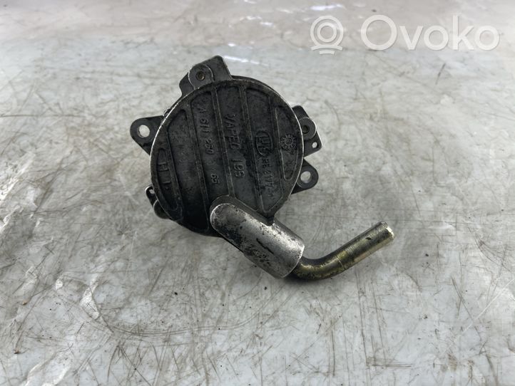 Mercedes-Benz Vito Viano W638 Pompe à vide A61123065