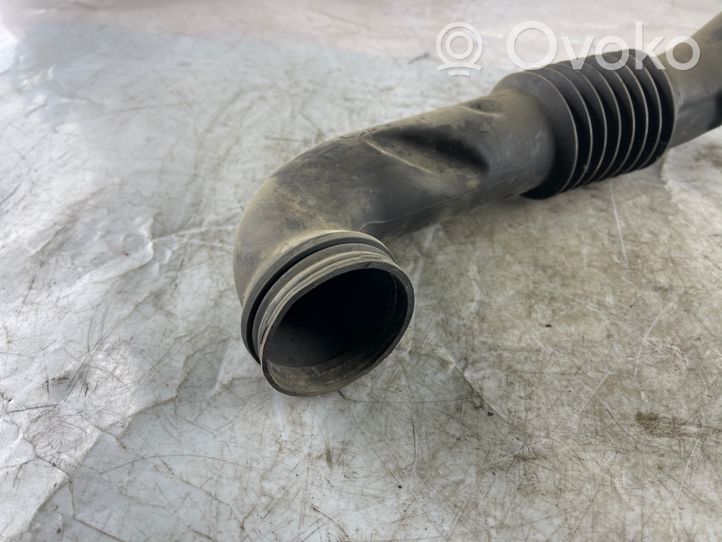 Ford Fusion Air intake duct part 2S619R504CD