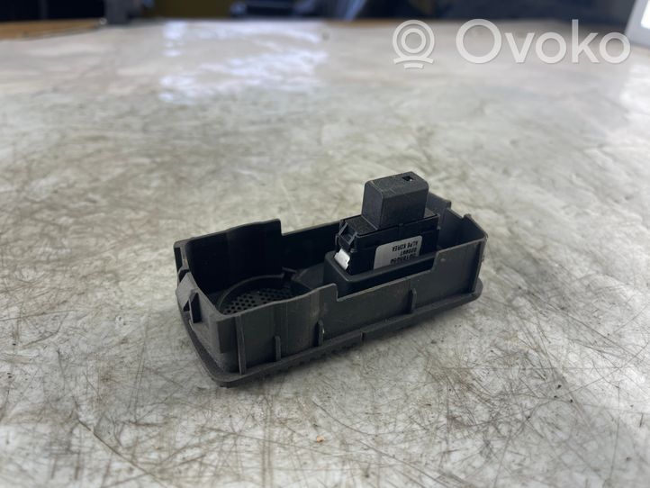 Opel Vectra C Electric window control switch 24437646