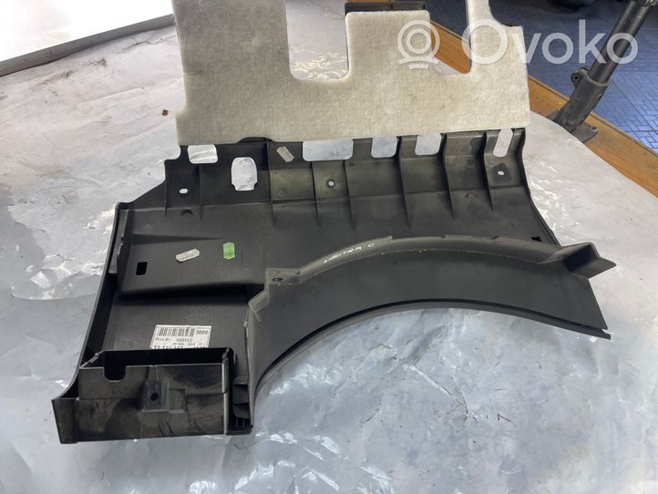 Opel Astra H Panelės apdailos skydas (apatinis) 13174147