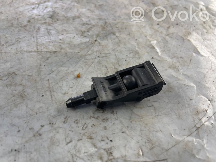 Volkswagen Polo IV 9N3 Ugello a spruzzo lavavetri per parabrezza 6E0955985