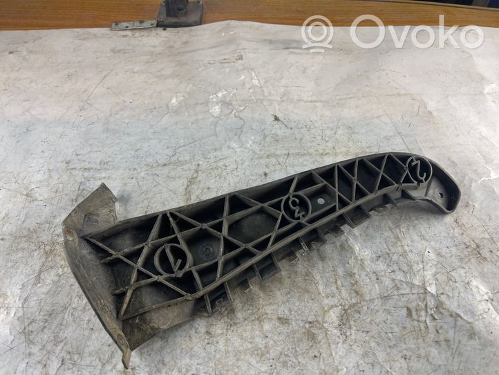 Audi A6 S6 C5 4B Staffa di rinforzo montaggio del paraurti posteriore 4B9807454