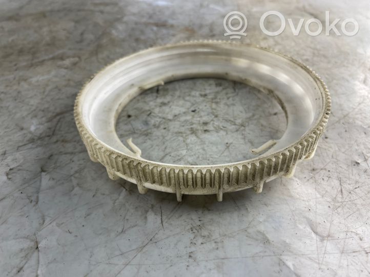 Toyota Land Cruiser (J120) Bague de verrouillage pour réservoir de carburant 