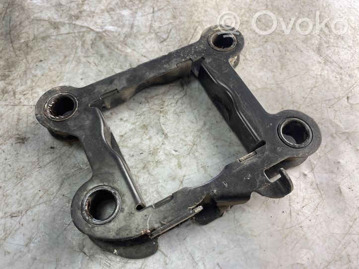 Citroen DS5 Soporte del parachoques delantero 9800655380