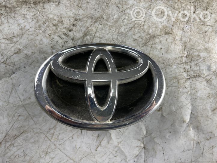 Toyota Corolla Verso E121 Valmistajan merkki/logo/tunnus 7531113170