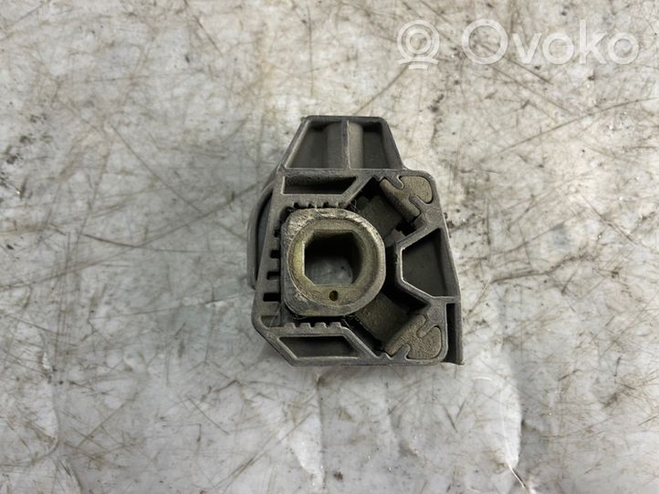 Volkswagen PASSAT B5 Radiator mount bracket 