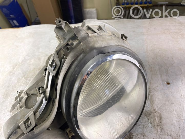 Mercedes-Benz E W210 Lampa przednia 144869