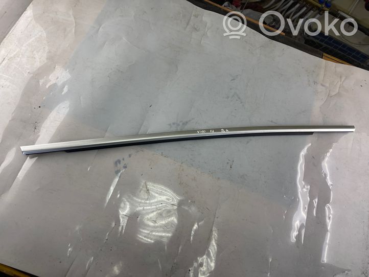 Volvo V40 Rivestimento modanatura del vetro della portiera posteriore 31278605