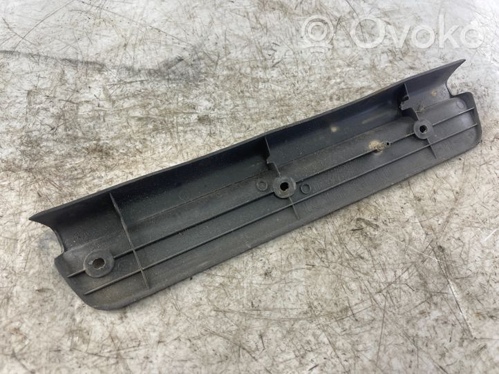 Mitsubishi Pajero Sport I Moldura protectora del borde trasero Mr227559