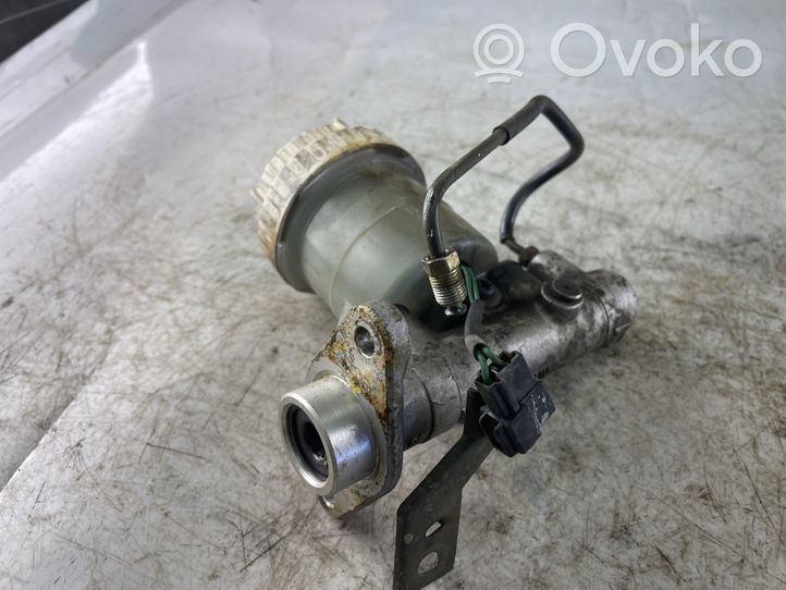 Mitsubishi Pajero Sport I Master brake cylinder 