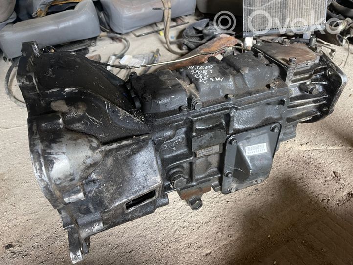 Mitsubishi Pajero Sport I Manual 5 speed gearbox 