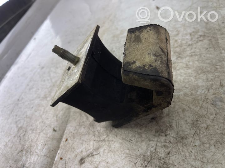 Nissan Navara D40 Supporto di montaggio del motore 11220eb300