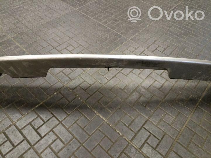 Mitsubishi Grandis Spoileris galinio dangčio MN129304