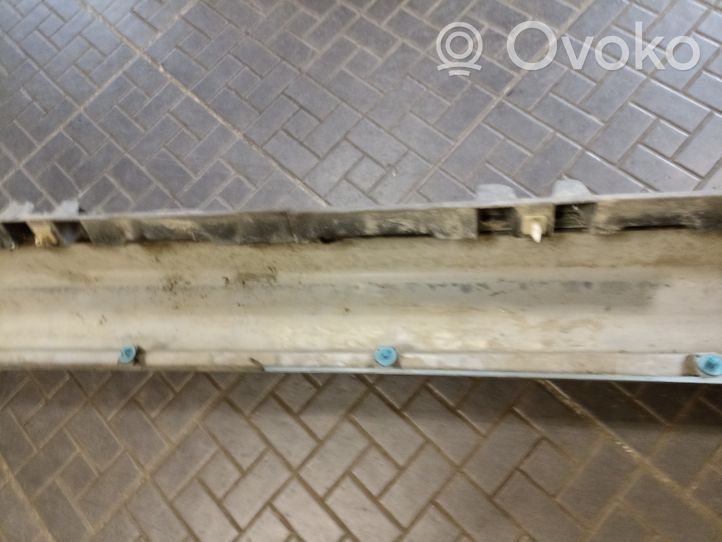 Mitsubishi Grandis Sill MN145462