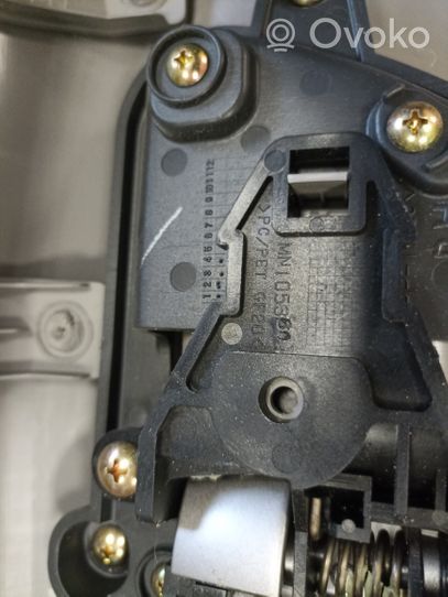 Mitsubishi Grandis Verkleidung Tür vorne MR57608102