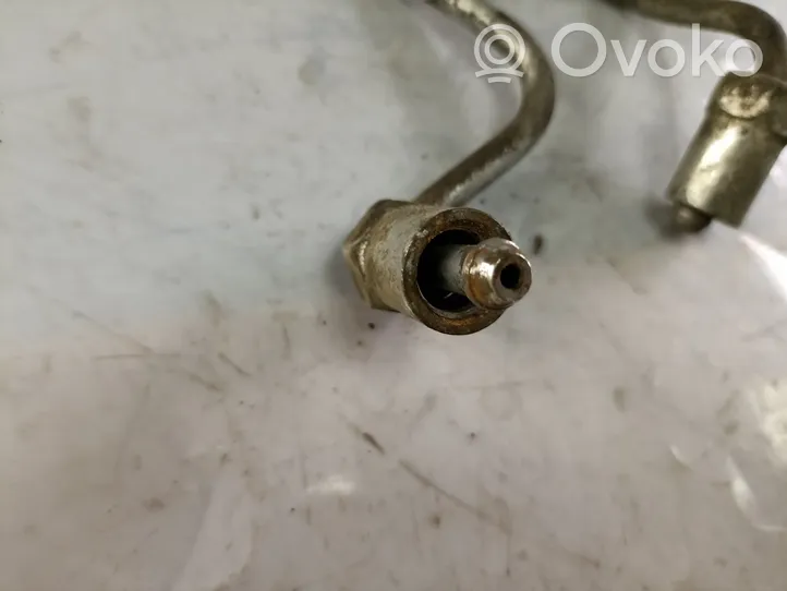 Toyota Corolla Verso AR10 Tuyau d'alimentation d'injecteur de carburant 