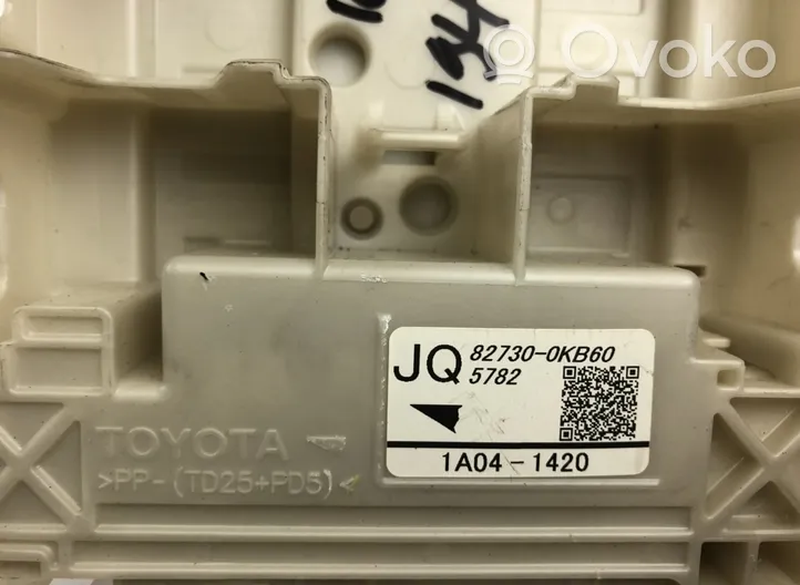 Toyota Hilux (AN120, AN130) Boîte à fusibles 827300KB60
