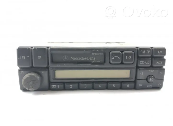 Mercedes-Benz S W140 Radio/CD/DVD/GPS-pääyksikkö B67822707