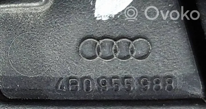 Audi A6 S6 C5 4B Tuulilasinpesimen pesusuutin 4B0955988