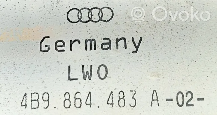 Audi A6 S6 C5 4B Osłona pasa bagażnika 4B9864483A