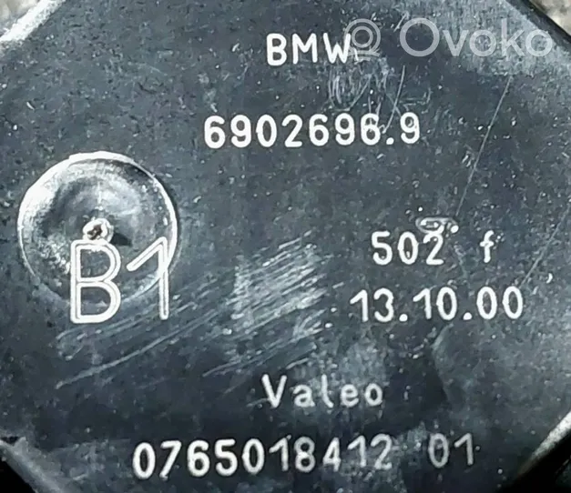 BMW 5 E39 Tuloilmaventtiilin käyttömoottori 69026969
