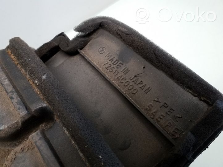 Subaru Forester SF Altra parte interiore 72511AC000