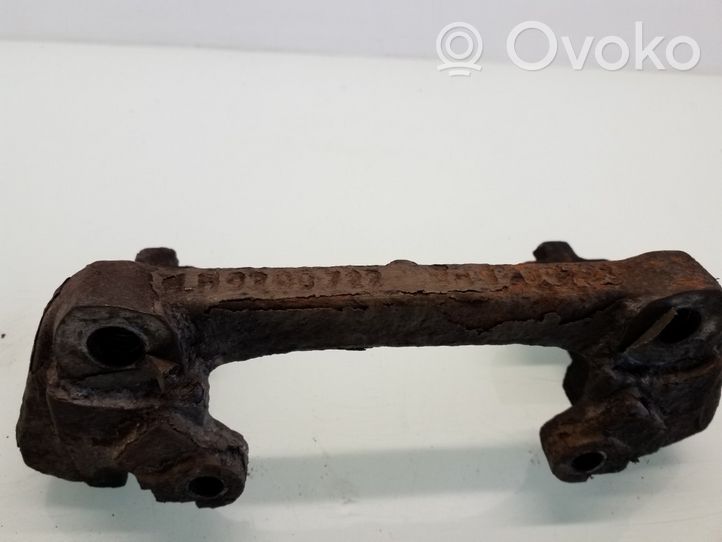 Volvo S60 Supporto della pinza del freno anteriore 9208722