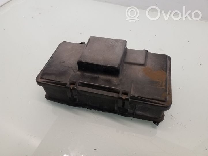 Audi 80 90 B2 Boîte à fusibles 443941801