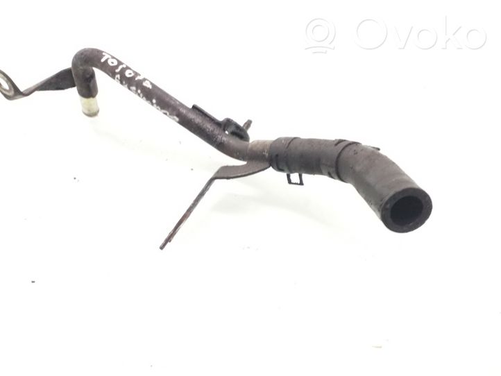 Toyota Avensis T220 Engine coolant pipe/hose 