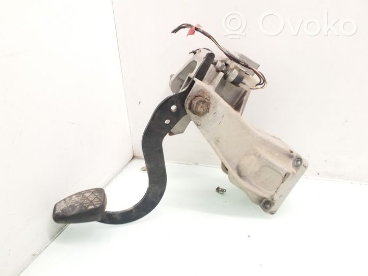 Volkswagen II LT Brake pedal 2D0721111A